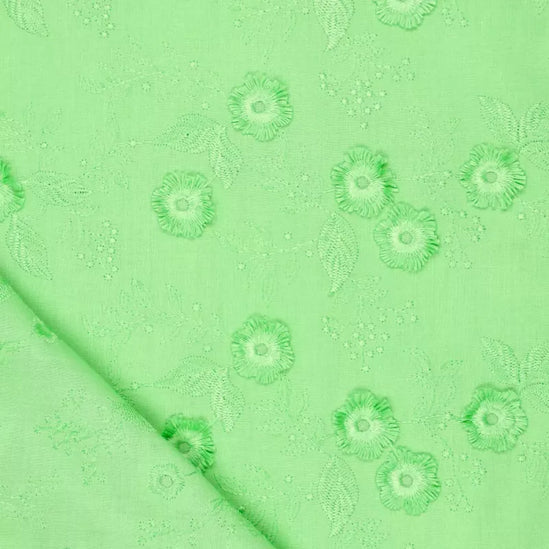 Catchy flowers embroidery