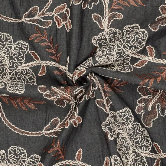 Leaves embroidery denim