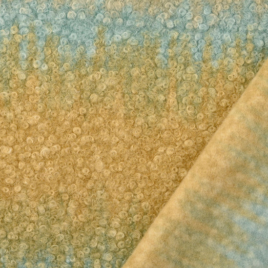 Mantelboucle abstract