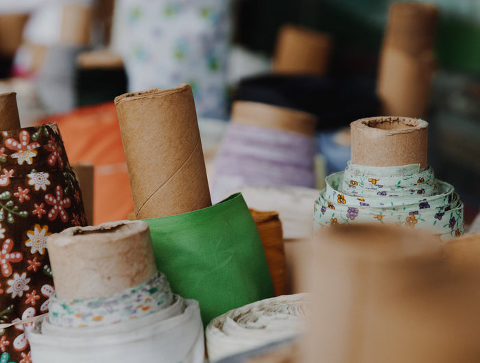 <h2>Bijzondere, unieke en kwalitatieve stoffen</h2><h3><span style="text-decoration:underline">Met liefde voor het vak en de materialen</span></h3>